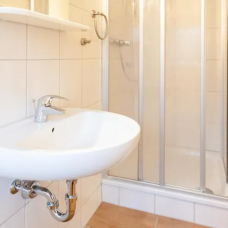 Usedom Apartmenthaus Kombi Nr 2345 *